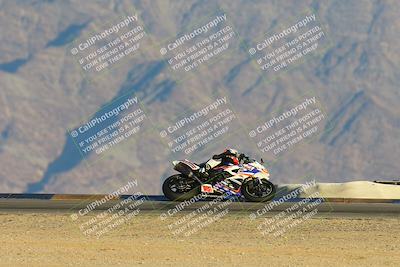 media/Nov-17-2024-CVMA (Sun) [[1fec520723]]/Race 18-Supersport Middleweight/